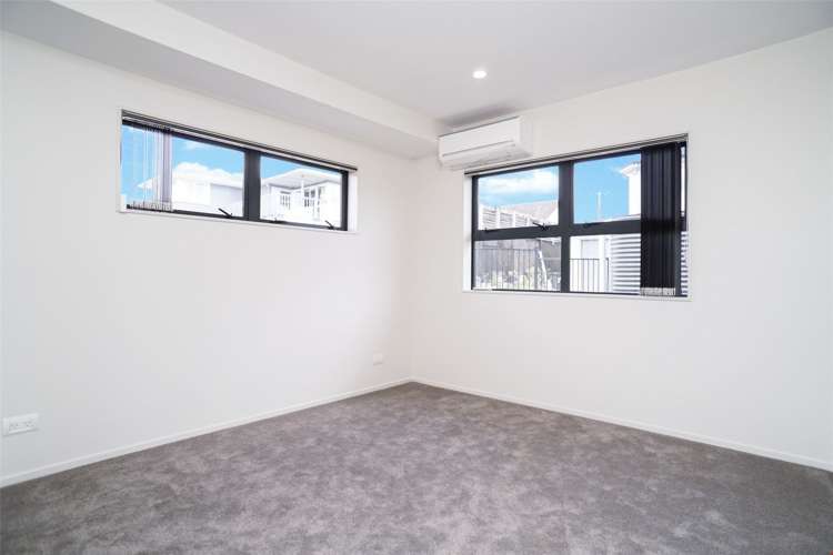 20a Hepburn Road Glendene_13