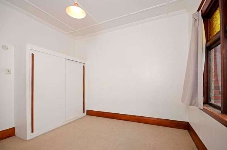 1 Crown Street North East Valley_5