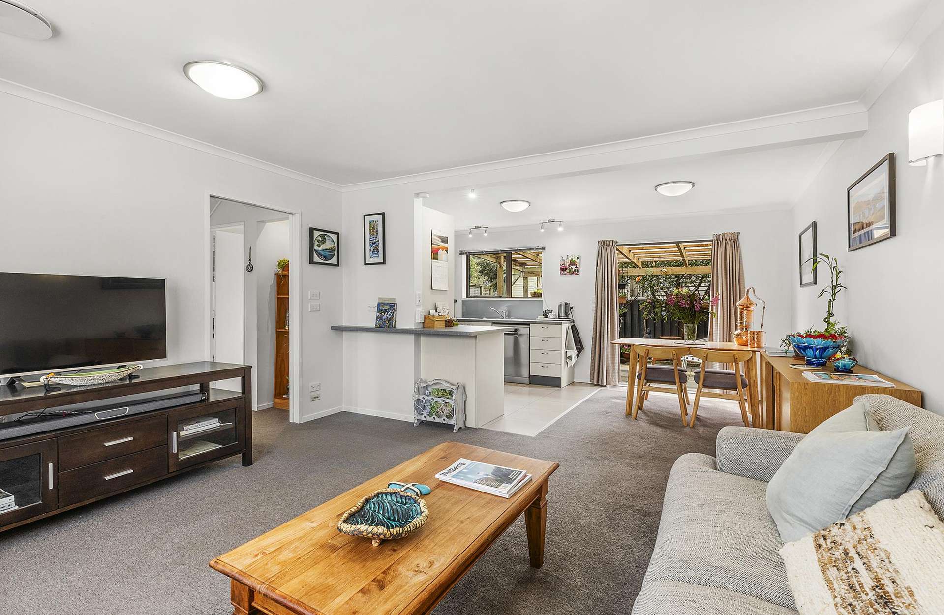 2/4 Ellesmere Avenue Miramar_0