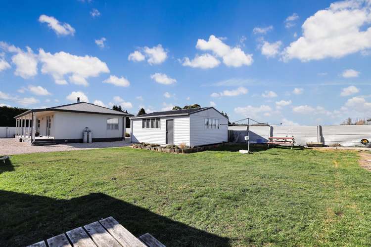 227 Racecourse Road Allenton_26