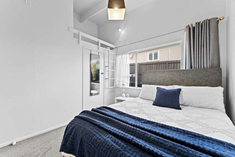 39 Willerton Avenue New Lynn_17