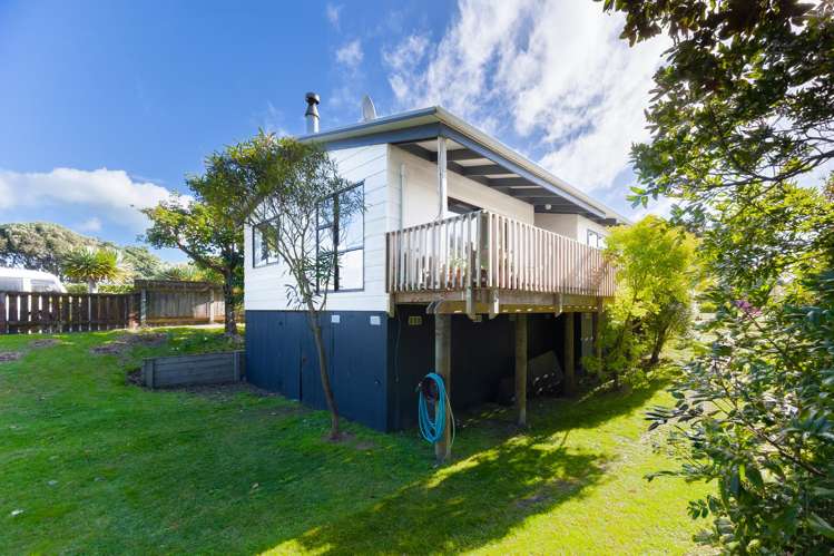 200 Tutere Street Waikanae Beach_16
