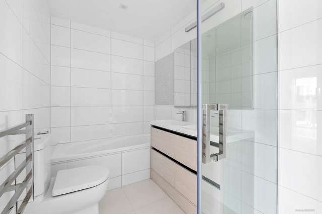 311/252 Centreway Road Orewa_4