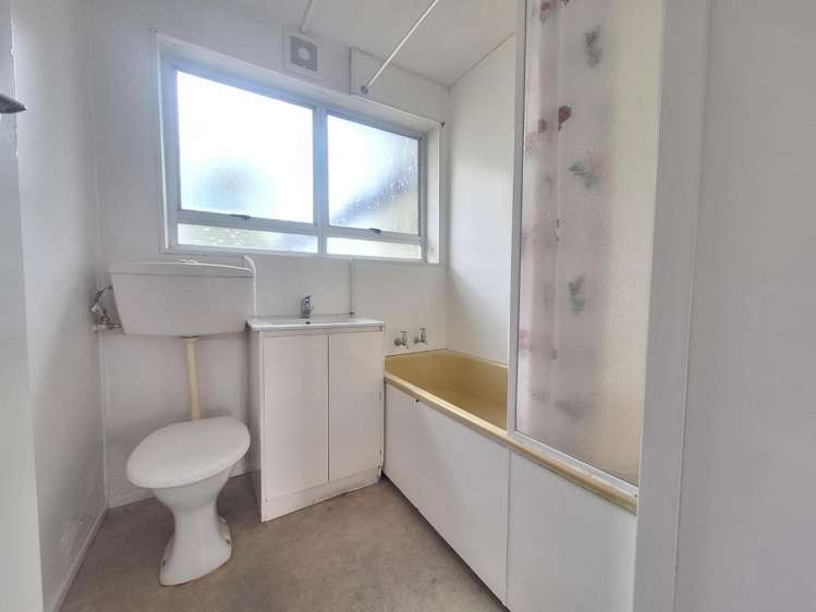 2/73a Princes St 10057_9