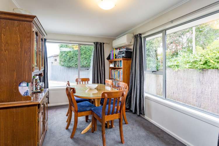 49 Kathleen Crescent Hornby_4