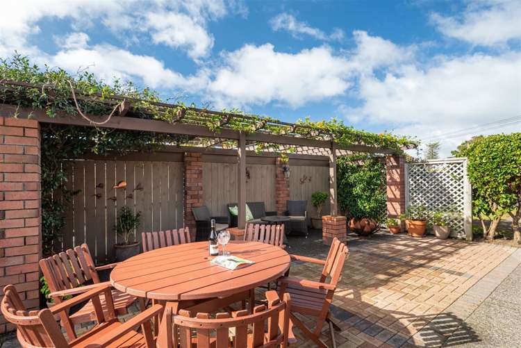 1 La Roche Place Northcote_4