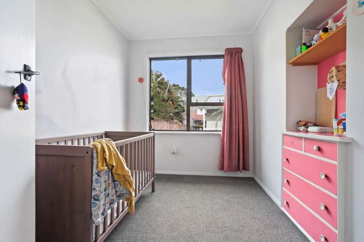 39 Moire Road Massey_11