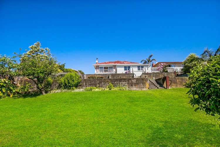 73 Bradbury Road Botany Downs_16