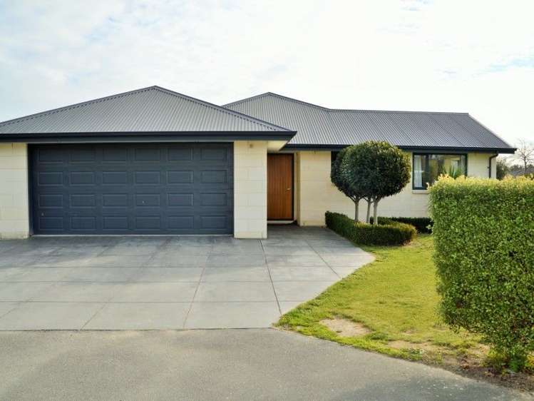 1/6 Church Street Amberley_10