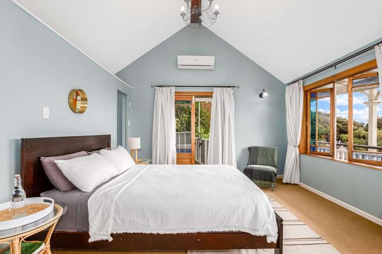  335 Muritai Road Eastbourne_1