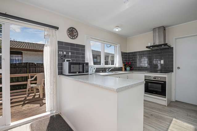 1/32 Beaumaris Way Conifer Grove_2