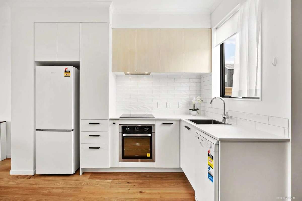 Modern 2 Bedrooms Townhouse in Pacific Gardens – Wiri 4