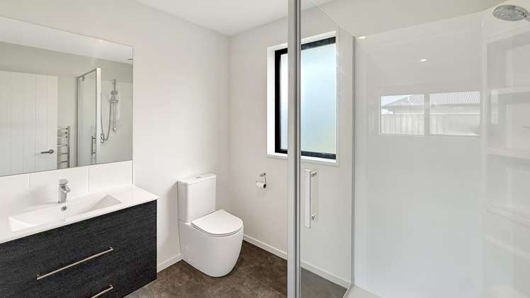 13 Quinn Cr Woodend_11