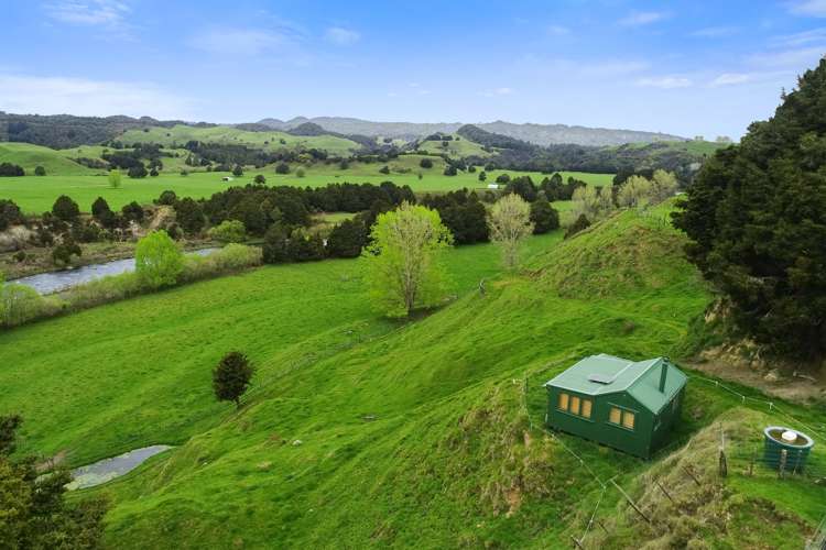 Stone Jug Road Kakahi_13