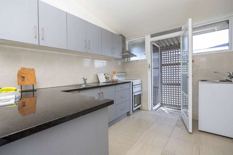 2/5 Aranui Road Mt Wellington_5