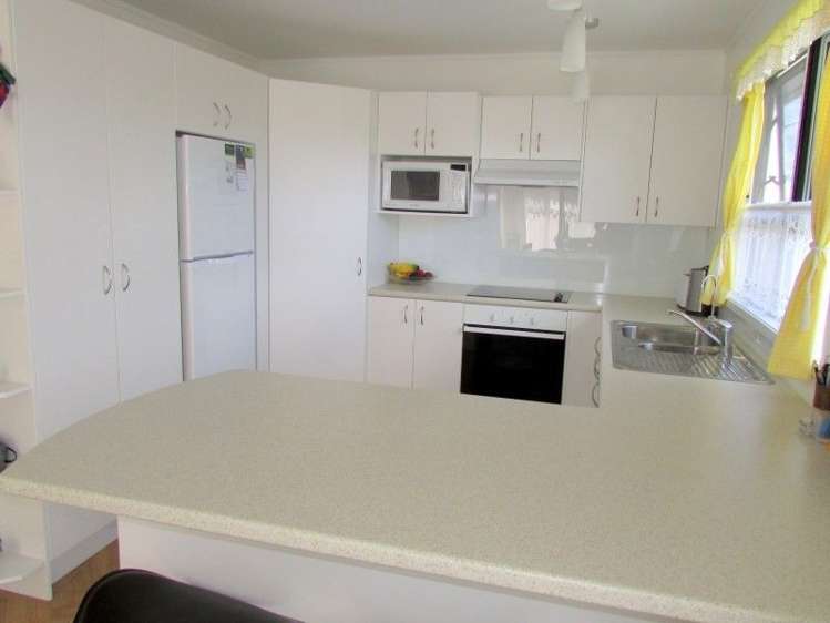 214 Kirkwood Street Thames_11