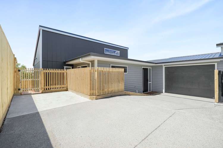 2/112 Horsham Downs Road Rototuna North_1