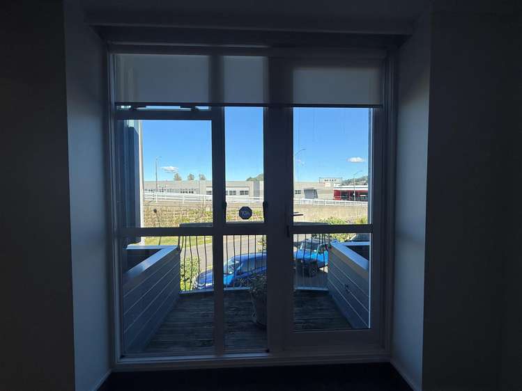 First Floor. Unit H, 31 Railway Avenue Alicetown_4