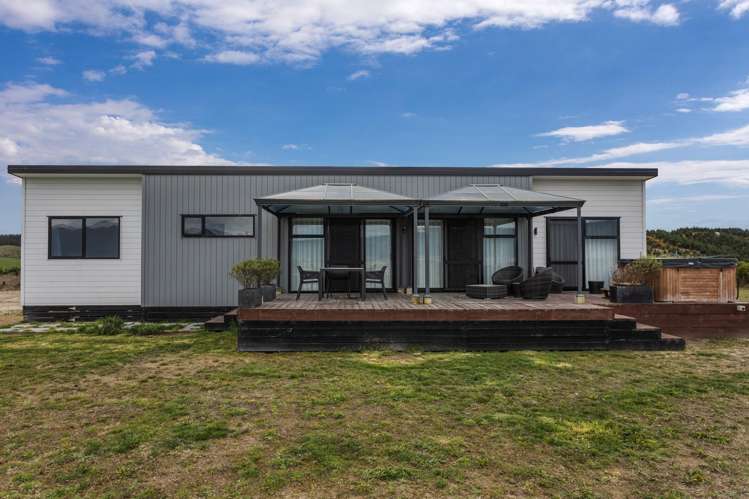 2230 Pokairoa Road Galatea_13