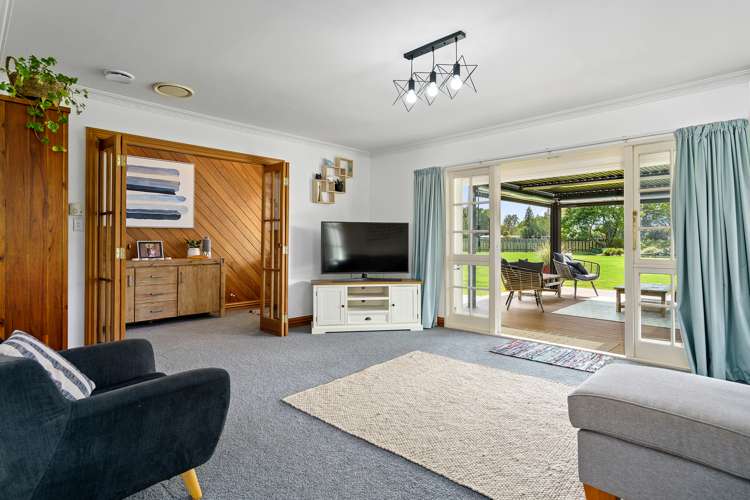 16 Cowley Drive Leamington_5