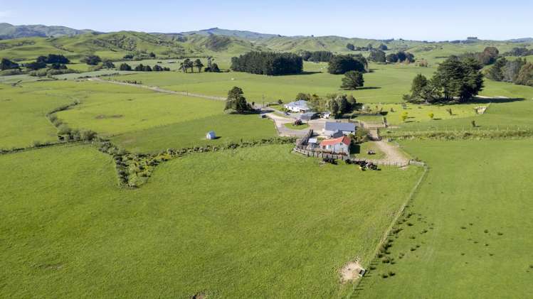 73 Hall Road Eketahuna_1