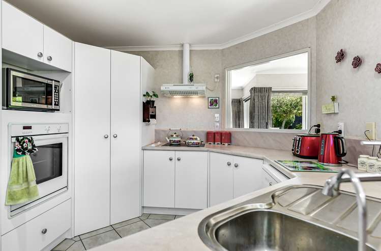 44 Bartholomew Drive Nawton_3