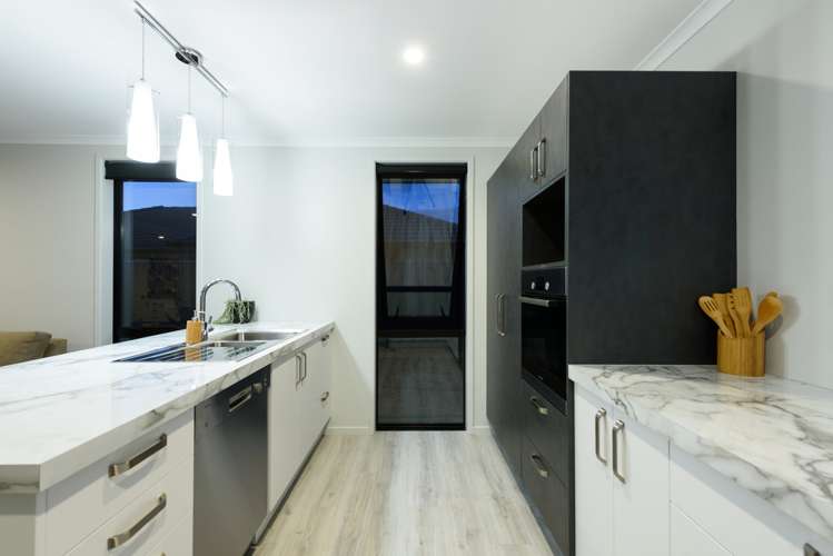 16 Te Ranga Memorial Drive Pyes Pa_6