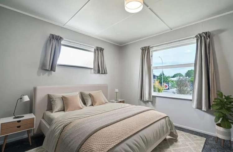 52 Folkestone Drive 10480_5