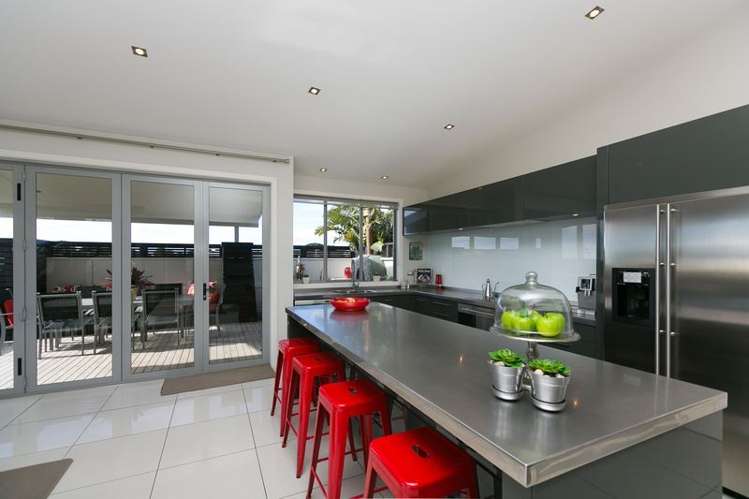 9c Dolphin Parade Bell Block_46