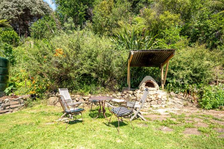 5 Beatty Parade Surfdale_11