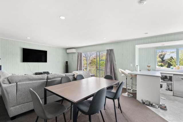 2/7 Marbeth Court Botany Downs_4