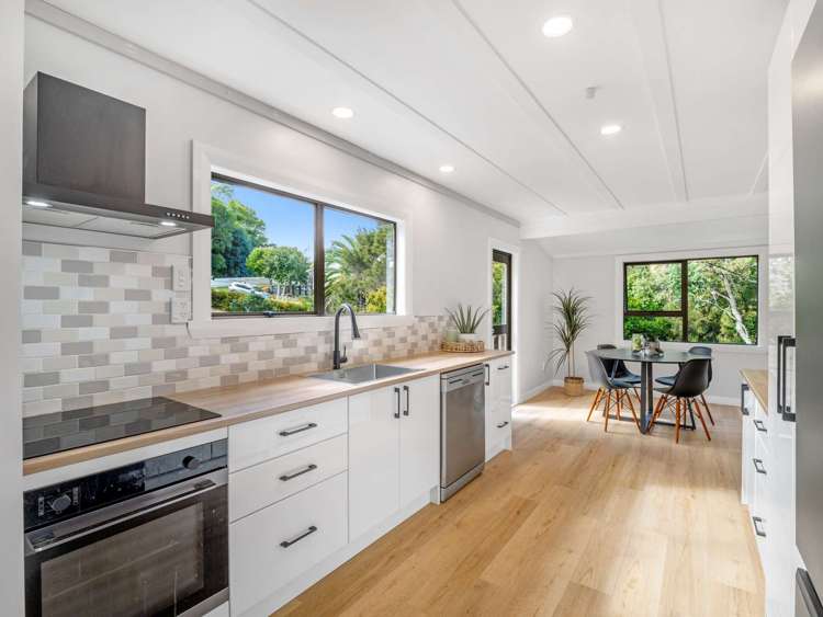 37 Panorama Drive Parahaki_4