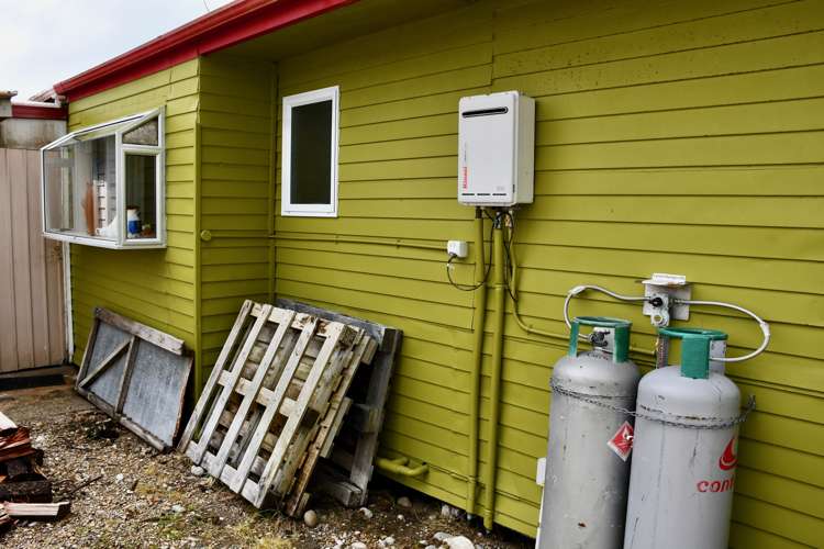 13 Wharf Road Karamea_7