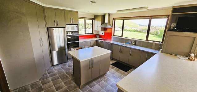 27 Mandeville Kingston Crossing Road Mandeville_4