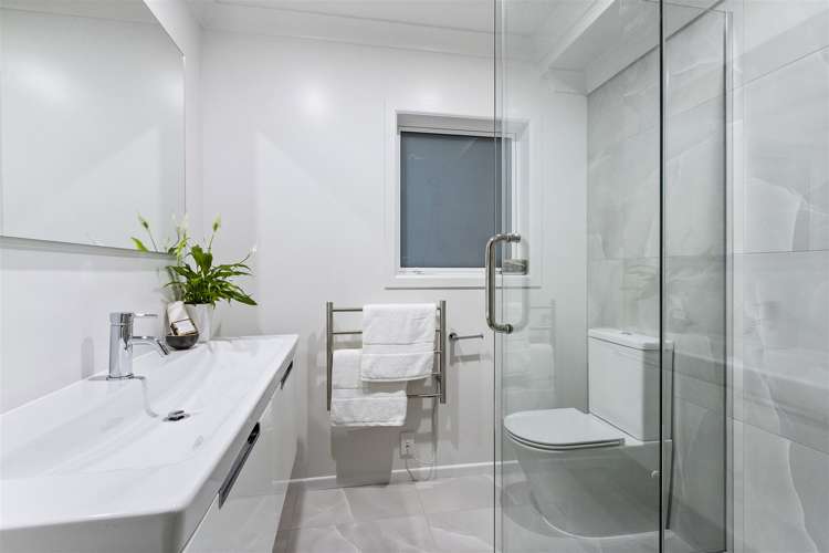 53 Regency Park Drive Gulf Harbour_12