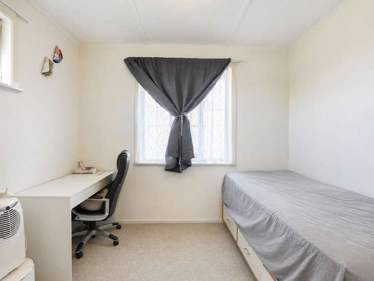 154 Clayton Road Mangakakahi_8