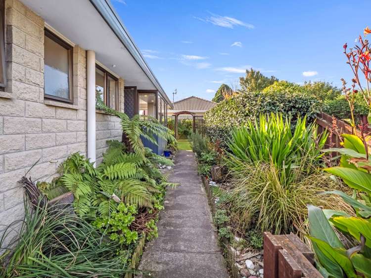 4/51 Neill Street Hornby_29