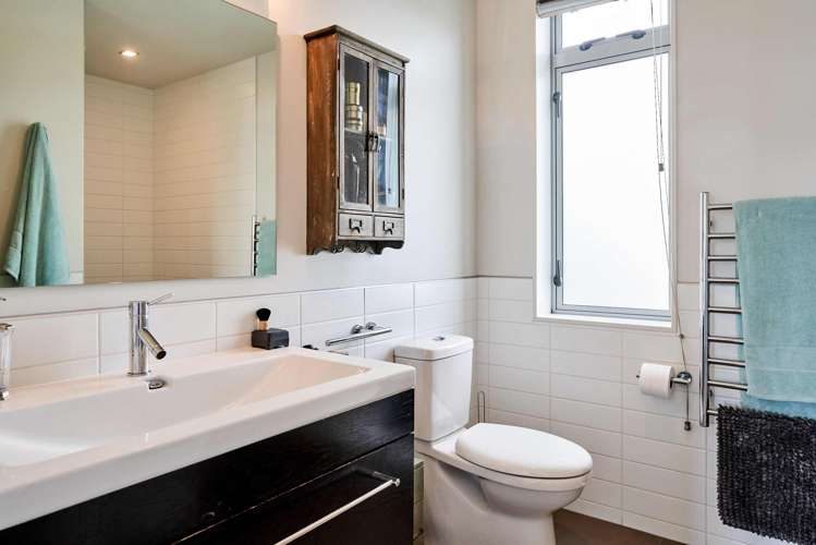 35 Endeavour Drive Whitby_14