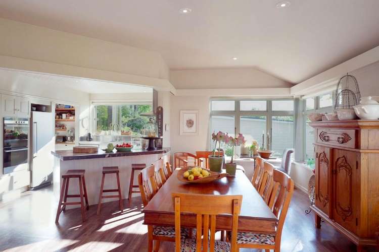 Te Koi The Lodge, 133 Bronte Road East_3