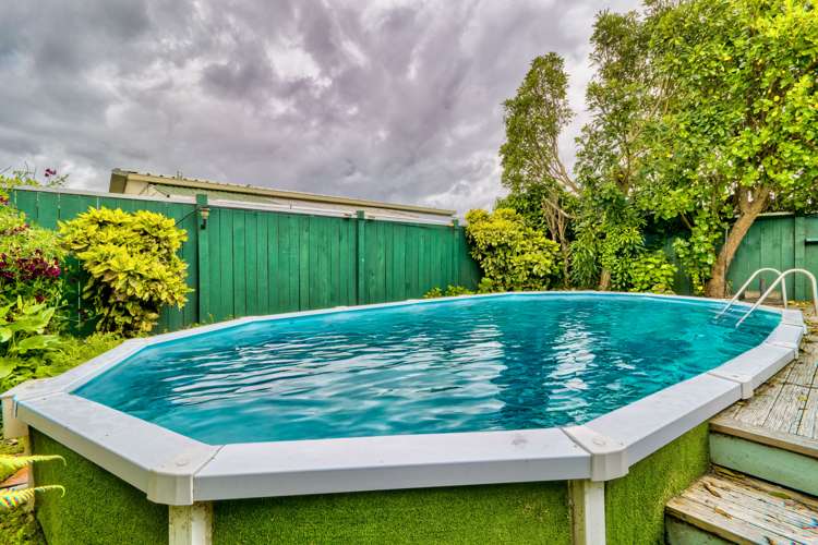 11 Deakin Place Clive_25