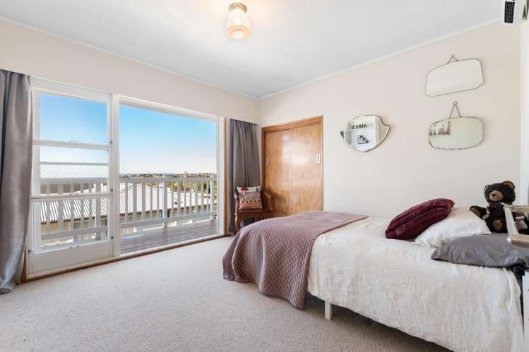15 Jaemont Avenue Te Atatu South_16