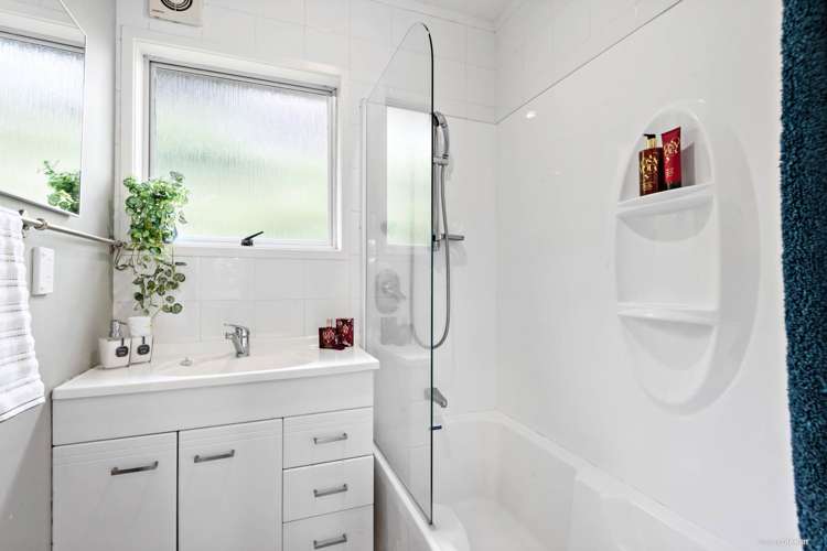 14 Seakens Way Glen Eden_14