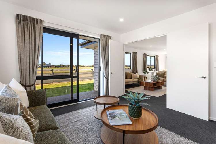 32 Plover Avenue Amberley_6