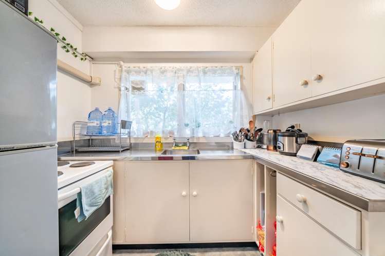 2/21 Britannia Street_2