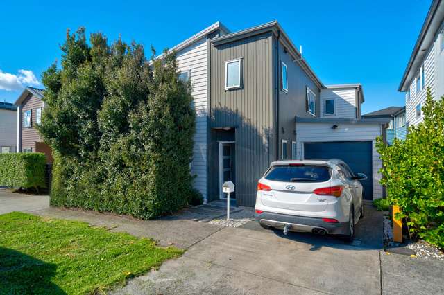 Premium 5-Bed Hobsonville Lifestyle