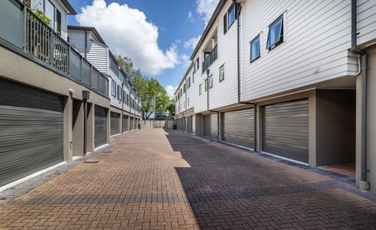 25/42 Saint Benedicts Street Eden Terrace_12