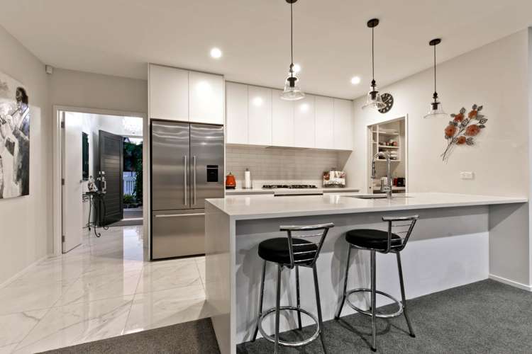 64 Colonial Drive Silverdale_8