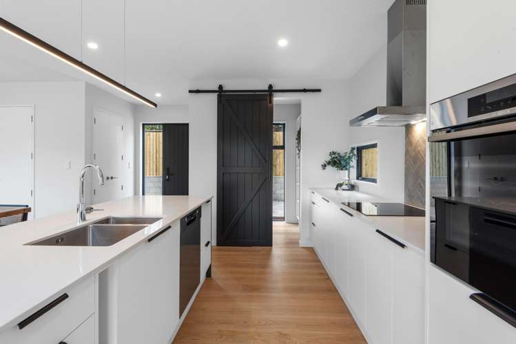 119 Garlands Road Hillsborough_5