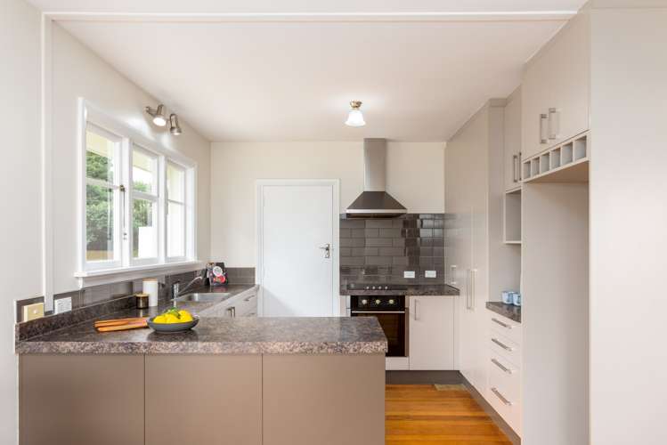 51 Achilles Street Burwood_7