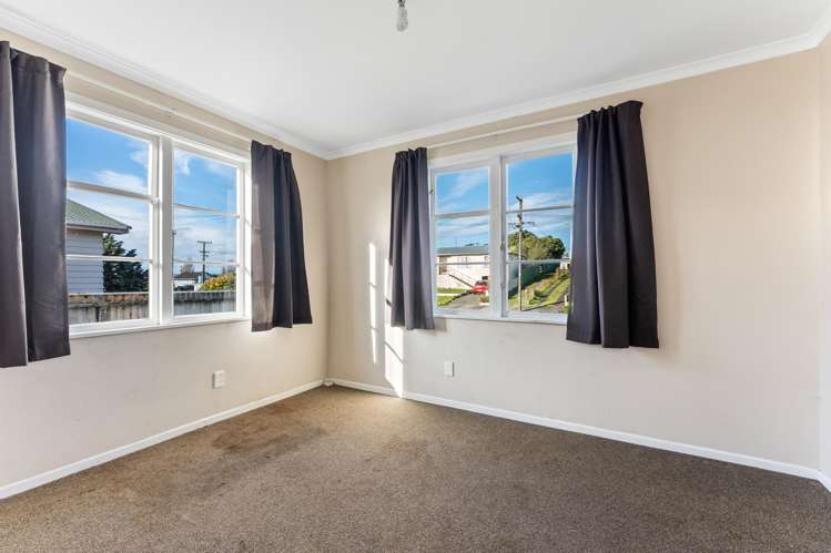 12 Burns Street Tawhero_5